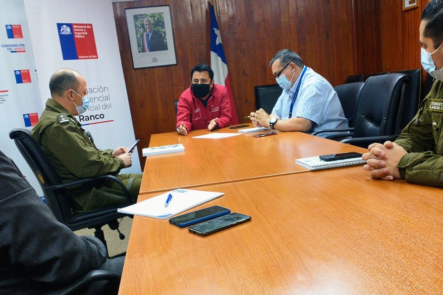 En Mesa Policial del Ranco coordinaron aplicación de plan Voto Seguro