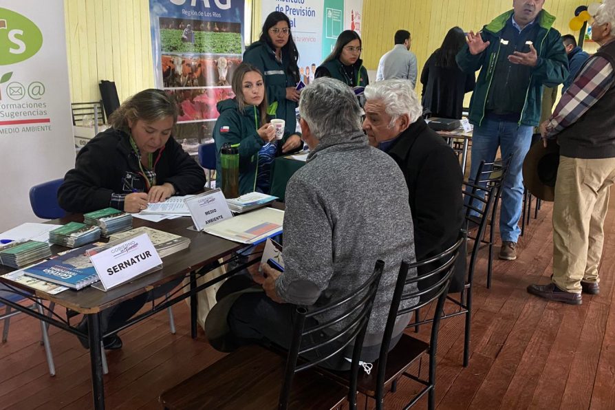 Positivo balance de actividad de “gobierno en terreno” en el sector Puerto Nuevo, en la comuna de La Unión