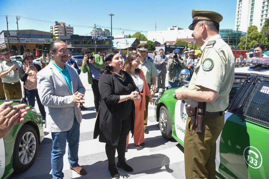 <strong>Delegado Presidencial del Ranco, Alejandro Reyes, participa en importante hito del plan de renovación de flota vehicular policial para Los Ríos</strong>