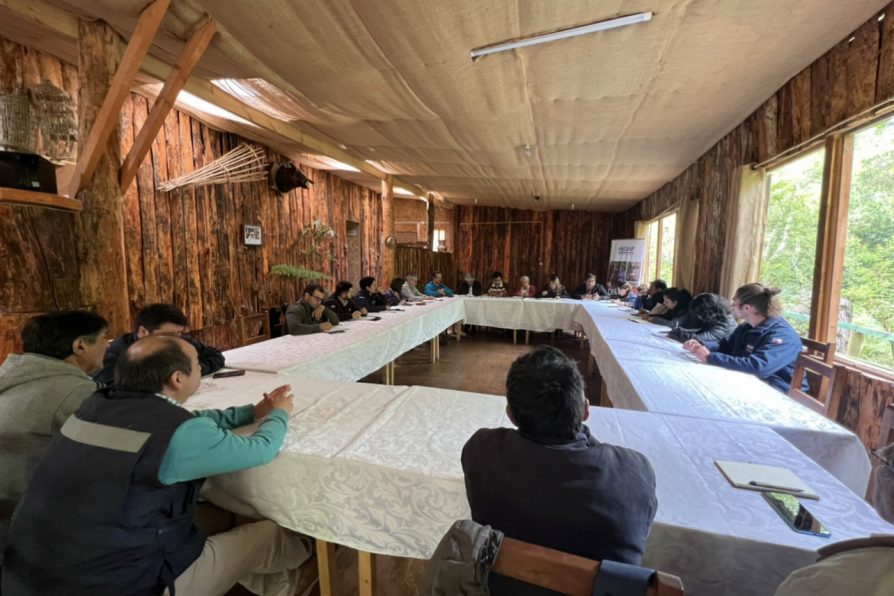 Reunión Ampliada entre INDAP y Dirigentes Campesinos se desarrollo en Llifén.