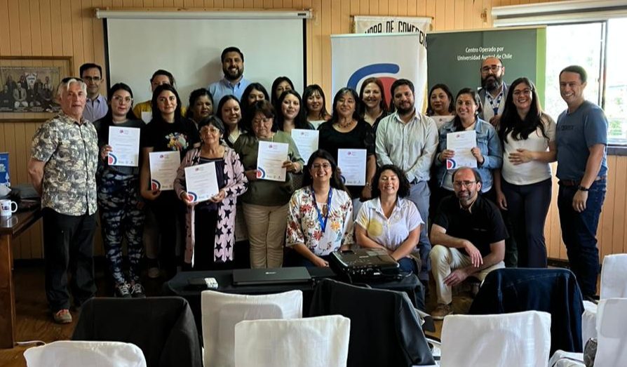 <strong>Territoriales de la Delegación del Ranco acompañan a 16 mujeres emprendedoras tituladas en alfabetización digital</strong>