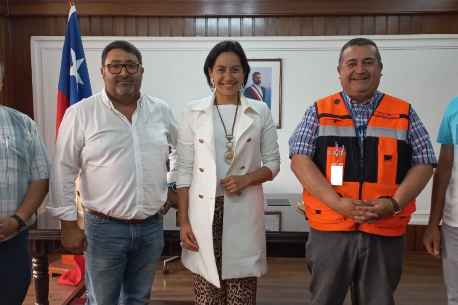 <strong>Realizan reunión coordinativa con municipio de Río Bueno por gestión de recurso hídrico</strong>