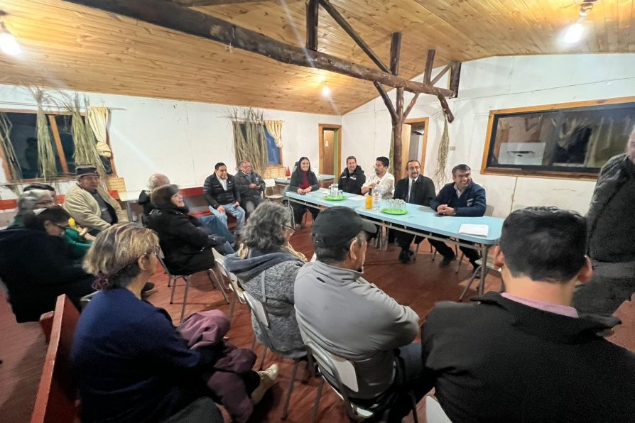 Comunidad y autoridades celebran gran avance de conectividad en Quimán Alto