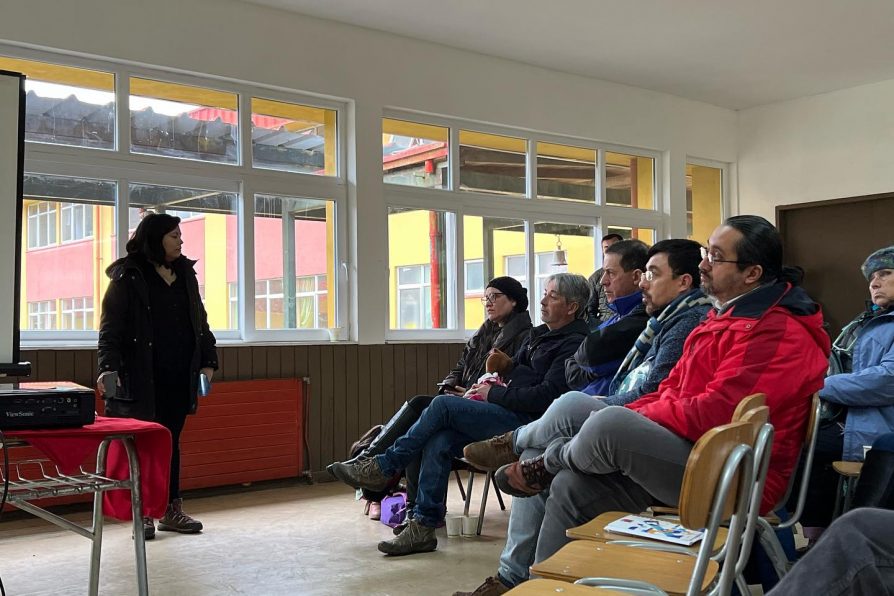 05/08 Sábado en terreno en comuna de Lago Ranco