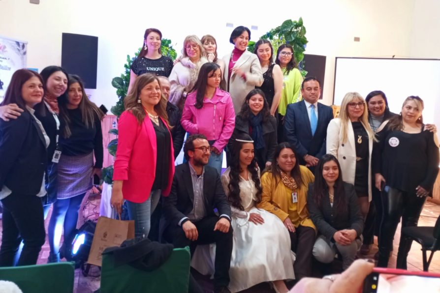 Mujeres Jefas de Hogar de Río Bueno dan vida a Expo Belleza Gastronómica