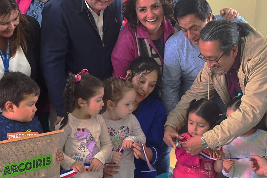 Delegado del Ranco y JUNJI encabezan inauguración de moderno jardín infantil en Futrono