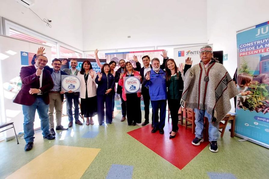 Ministro de Educación se reúne con delegado del Ranco en La Unión, y encabeza inauguración oficial de jardín infantil en Río Bueno