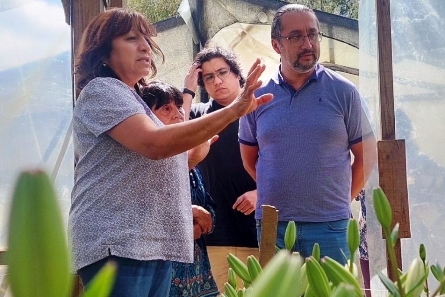 Delegado del Ranco visita emprendimientos rurales en Ñanculén