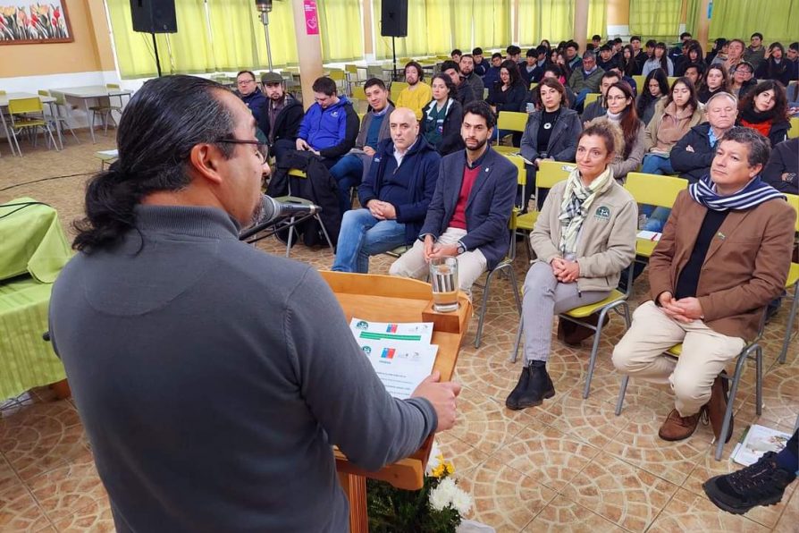 En la capital del Ranco analizan efectos del cambio climático en la producción lechera de Los Ríos