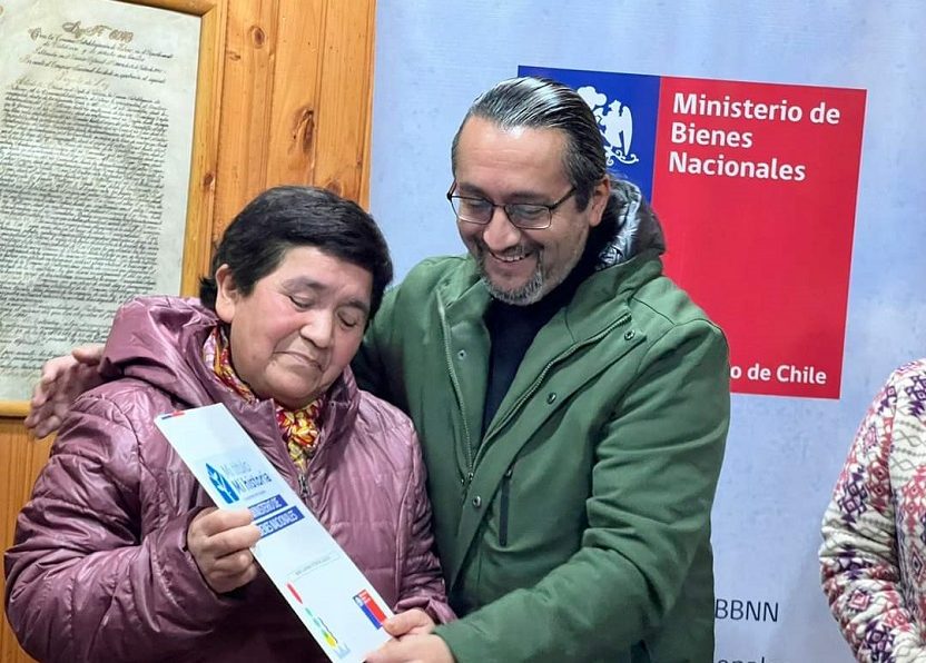 Delegado del Ranco celebra junto a 21 familias de Futrono su nuevo título de dominio