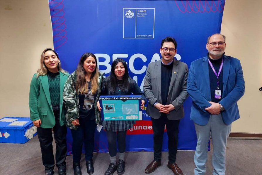 En La Unión continuaron jornadas de entrega de Becas TICs para 439 estudiantes