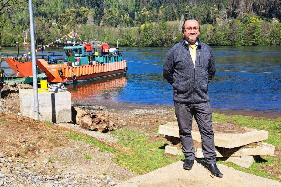 Delegado Alejandro Reyes participa en hito histórico para la conectividad fluvial en El Ranco