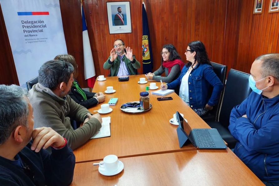 Delegado del Ranco Alejandro Reyes dialoga con actores sociales de sectores rurales