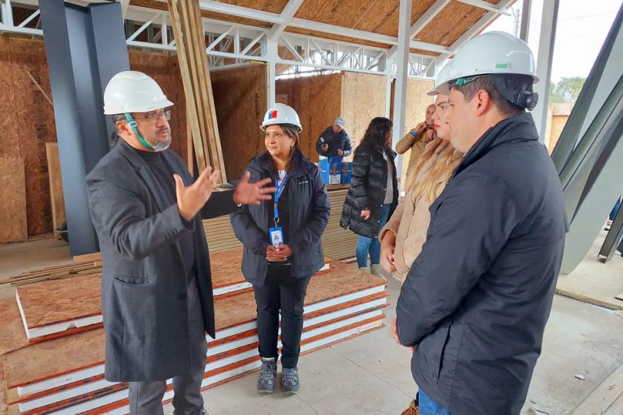 Delegado del Ranco y directora JUNJI lideran en Crucero jornada ciudadana “Somos Vecinos” a fin de revisar avances de futuro jardín infantil