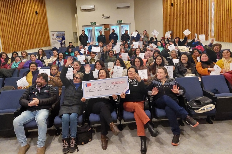 Delegada Alejandra Álamos Herrera encabeza agenda pro emprendimiento mujer de Prodemu