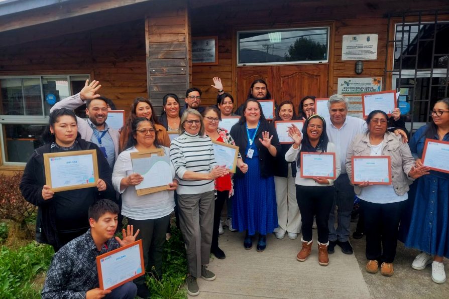Autoridades y emprendedoras celebran certificaciones SENCE en la provincia